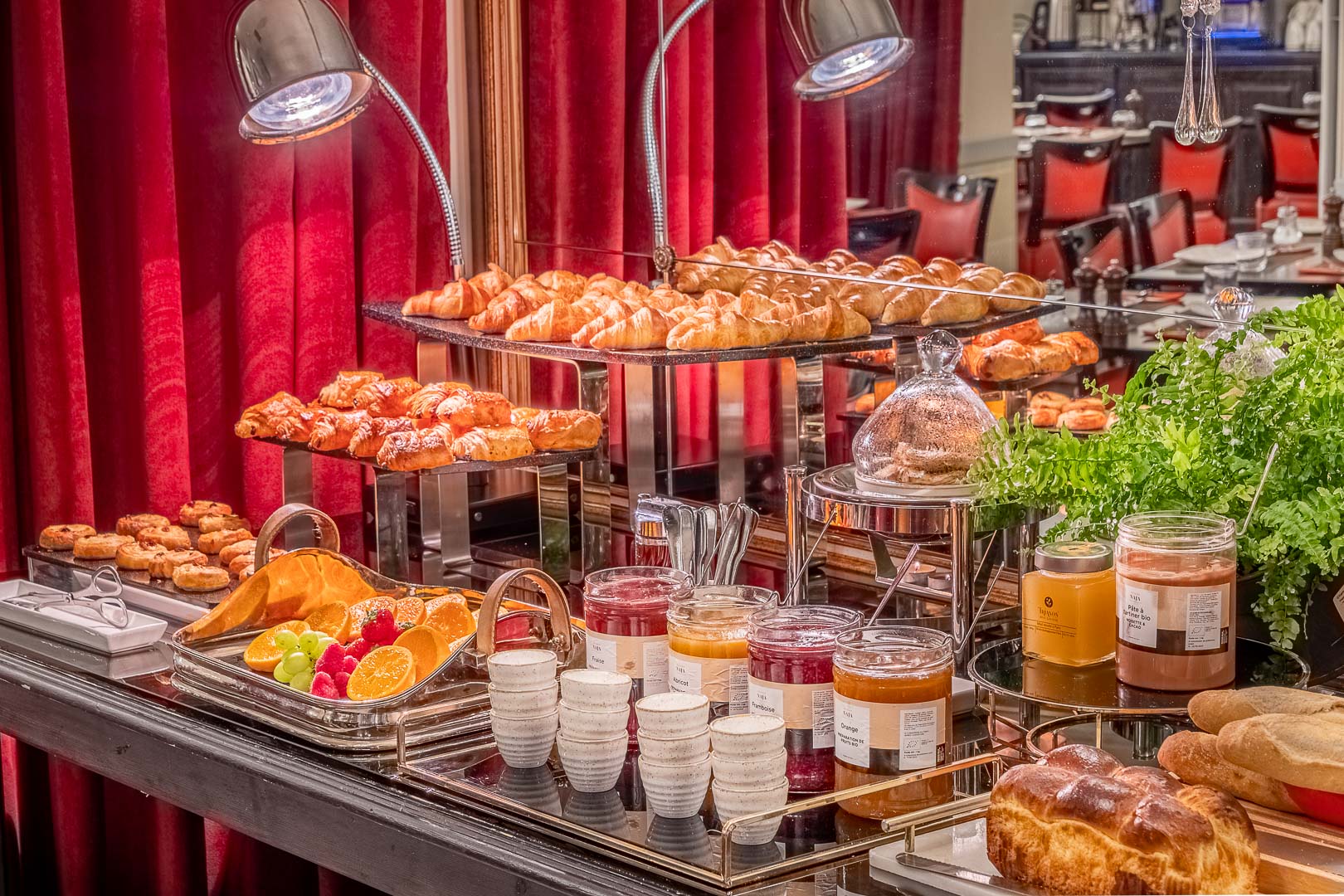 petit déjeuner buffet de l'hôtel trianon rive gauche paris hôtel petit déjeuner paris