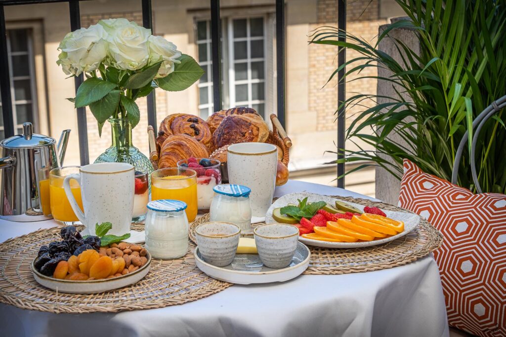 Hotel 24/24 avec balcon Paris : notre petit-déjeuner continental