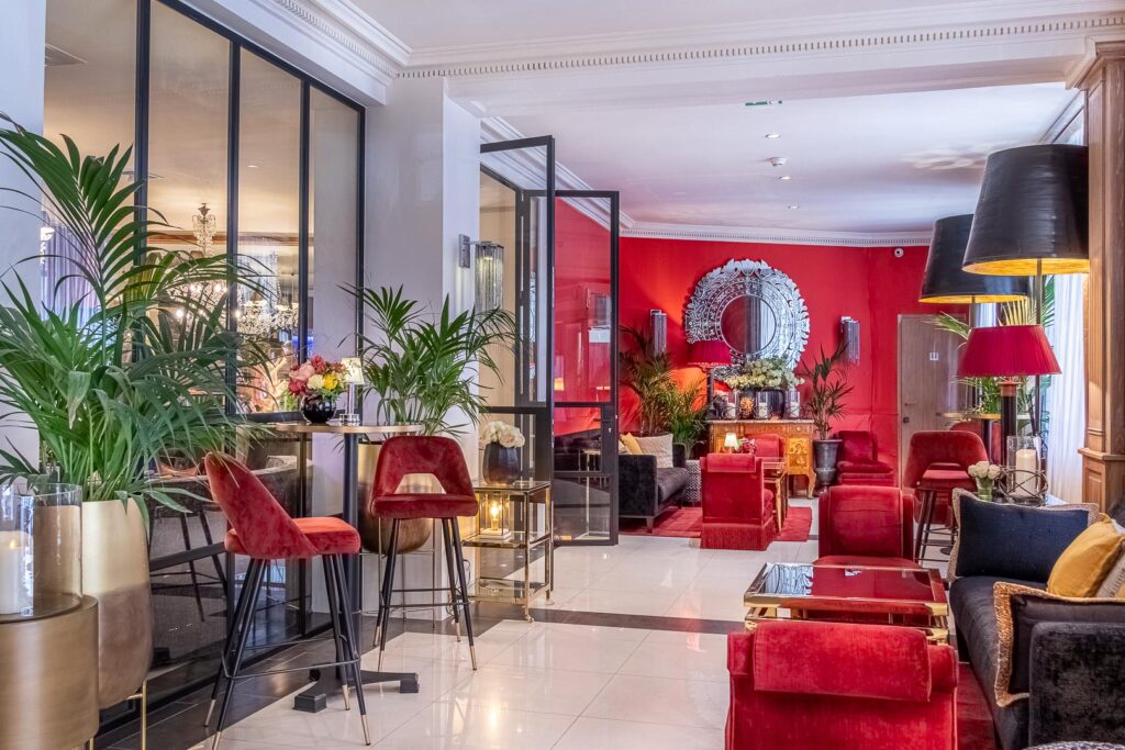 hotel 24 24 lobby