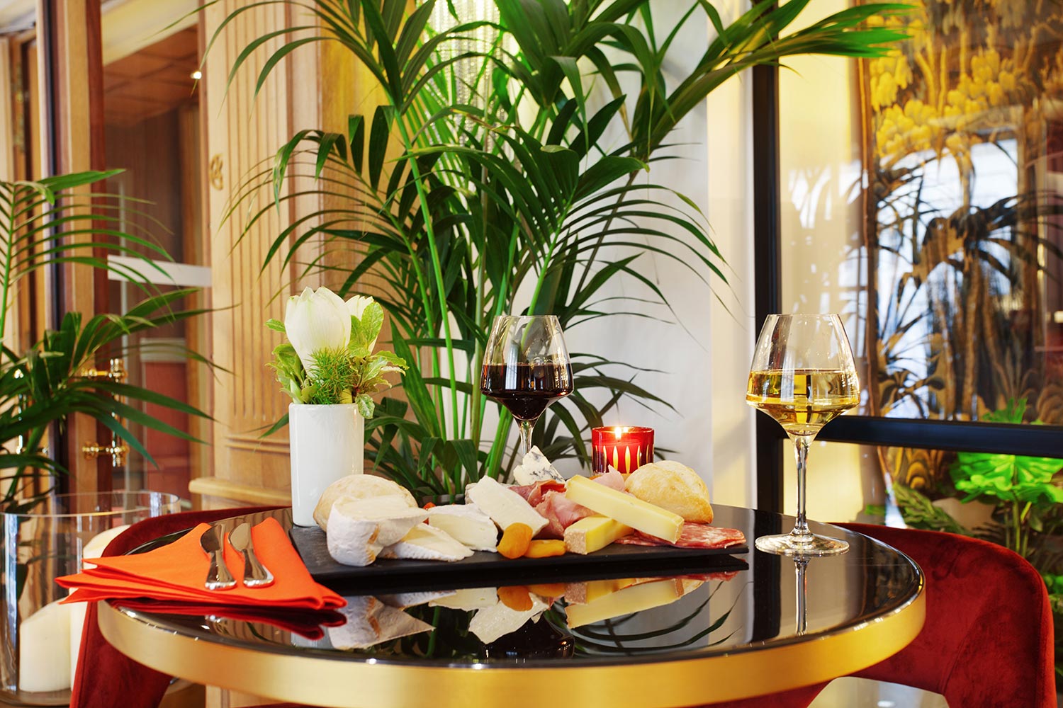 hotel paris 4étoiles - room service