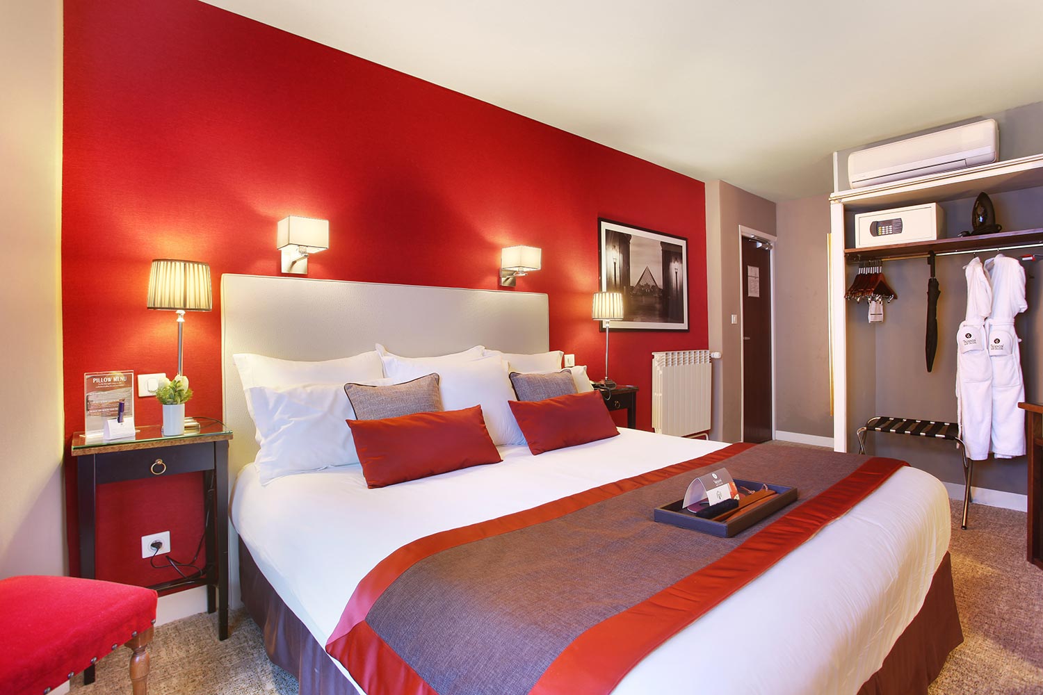 hotel paris 4étoiles - chambre avec grand lit