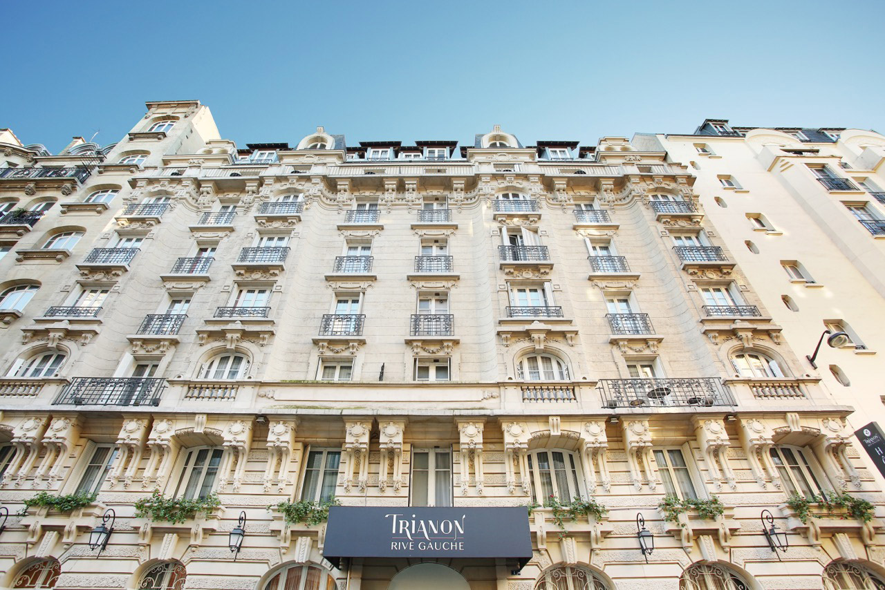 hotel paris 4 étoiles - façade de l'hotel rue vaugirard