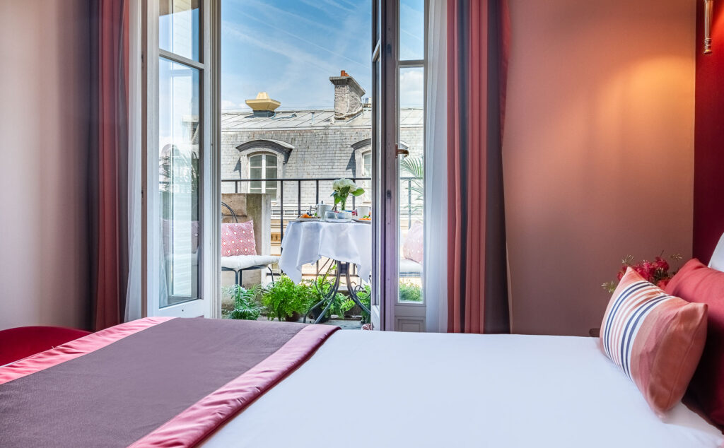 chambre supérieure balcon à l'hôtel trianon rive gauche paris hôtel paris 2024