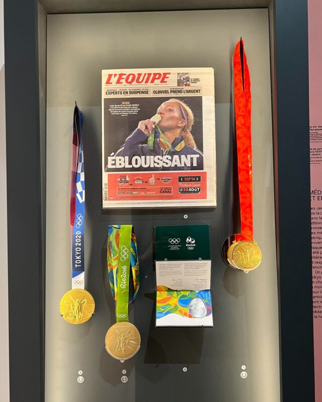 📸 Plongez dans l'exposition "D'or, d'argent, de bronze" au musée de la @monnaiedeparis ! Célébrant l'art et l'histoire de la médaille. Cette exposition met en lumière le savoir-faire des artisans, leurs techniques minutieuses et l'art incroyable derrière chaque médaille. Une immersion fascinante dans le monde de la numismatique vous attend ! 💰✨

📸 Immerse yourself in the exhibition "Gold, Silver, Bronze" at the Monnaie de Paris museum ! Celebrating the art and history of the medal, this exhibition highlights the craftsmanship of the artisans, their meticulous techniques, and the incredible artistry behind each medal. A fascinating journey into the world of numismatics awaits you! 💰✨

#summer #monnaiedeparis #medals #games #museum #culture #exhibition #spring  #paris #paris #parisstyle #parisfrance #magic #amour #monamour #parisjetaime #beautifulday #love #lover #loveyou #lovedogs #viral #trend #trendy #trendingnow #beautifuldestinations #travelingram #travelling #ParisSaintGermain #parisianstyle